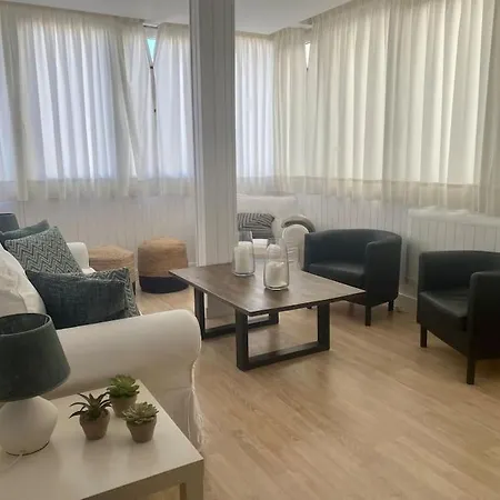 Apartamento 2 Habs + Parking Apartment *